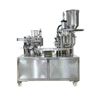 Dây chuyền chiết rót và đóng seal tự động dạng bàn xoay